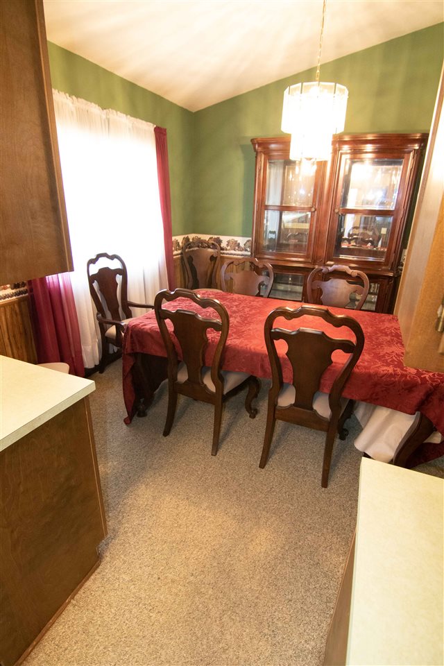 2500 N Cedar Crest Dr, Wichita, KS 67223