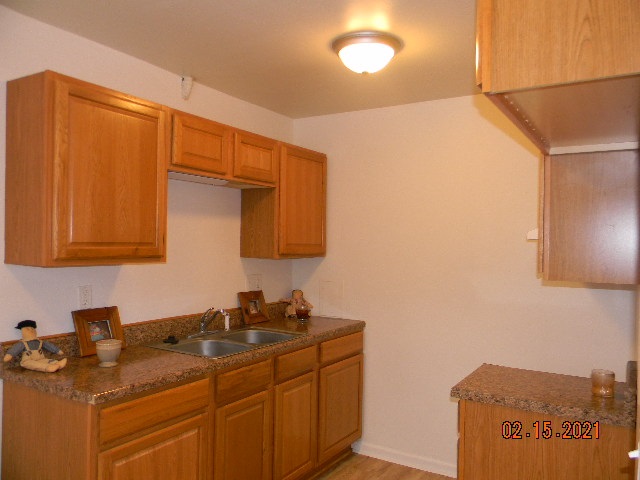 210 W Summey, Haysville, KS 67217