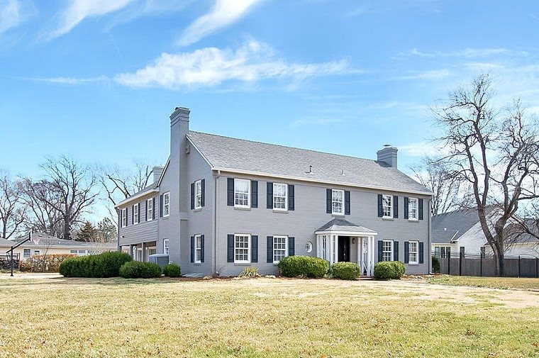 50 S Mission Rd, Eastborough, KS 67207