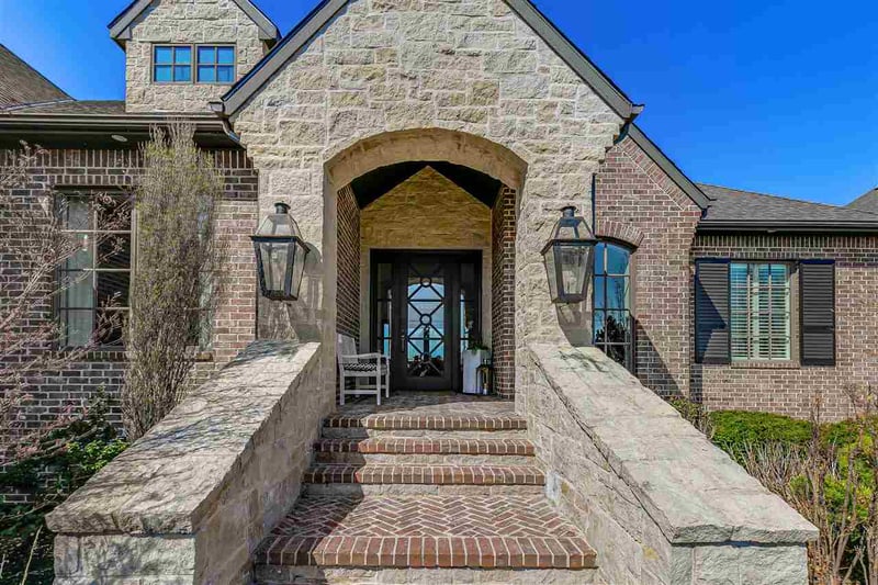 2509 N Bayside St, Wichita, KS 67205