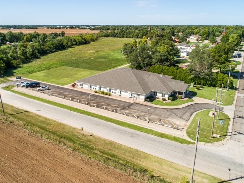 1411 S Douglas, Lyons, KS 67554