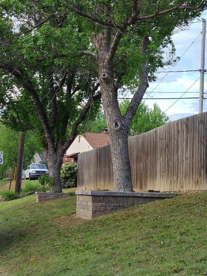 3602 E Meadowlane, Wichita, KS 67037