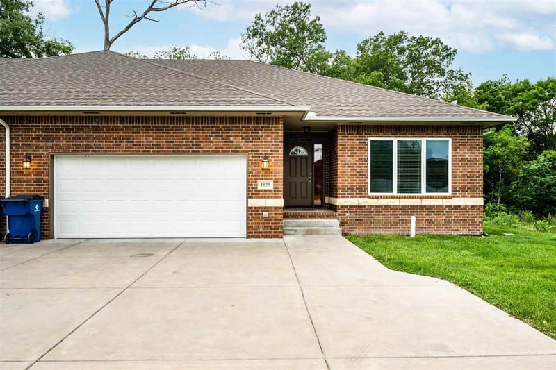 1815 N 127th St E, Wichita, KS 67206