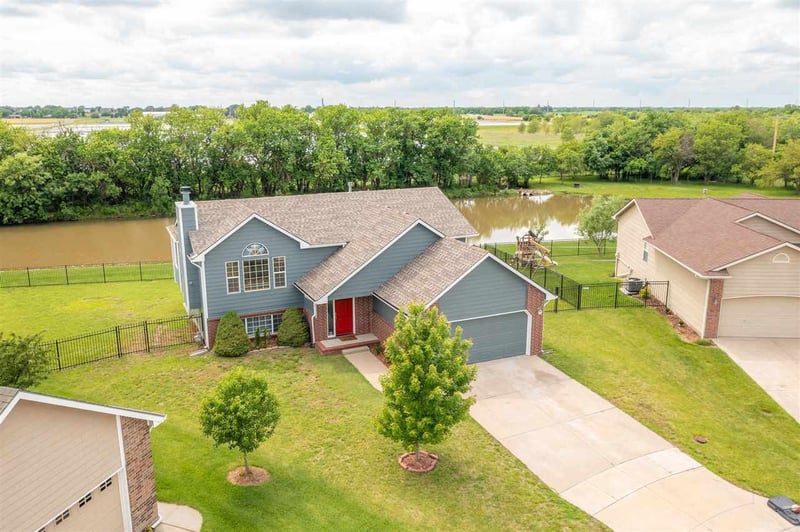 1424 E Sunset Ct, Goddard, KS 67052-8532