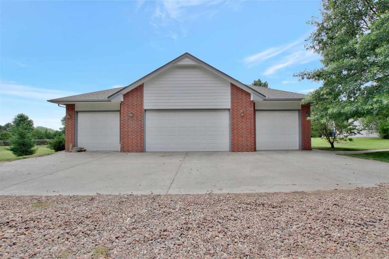 2540 N 231st St W, Andale, KS 67001