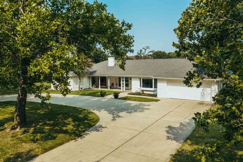 35 S Hampton, Eastborough, KS 67207