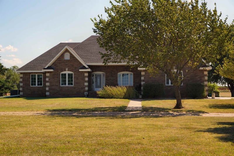 1040 N Mayfield Rd, Conway Springs, KS 67031