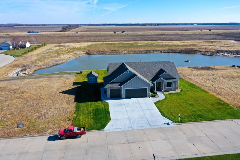 3008 Duncan , Newton, KS 67114