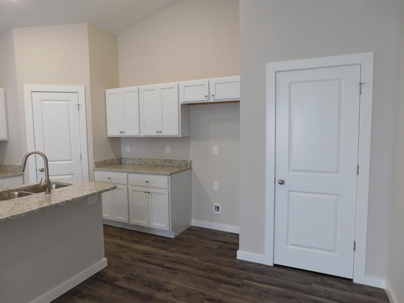 12020-12022 W Fontana St, Maize, KS 67205