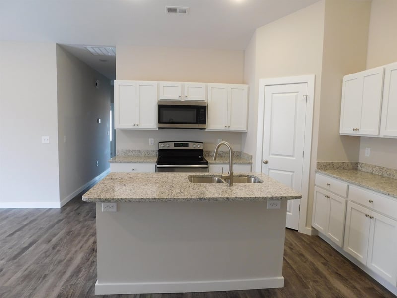 3231-3233 Cedar Downs St, Maize, KS 67205