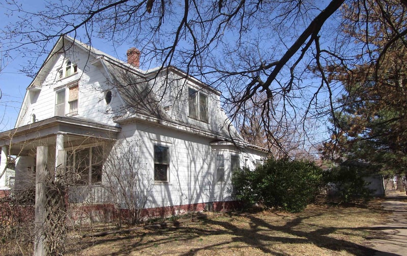 122 S Plum, Pretty Prairie, KS 67570