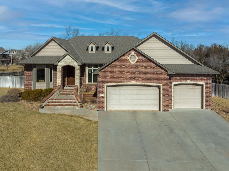 12622 E Zimmerly Ct, Wichita, KS 67207