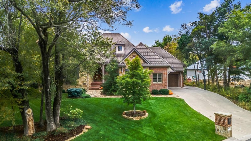 401 E Prairie Point Cir, Andover, KS 67002