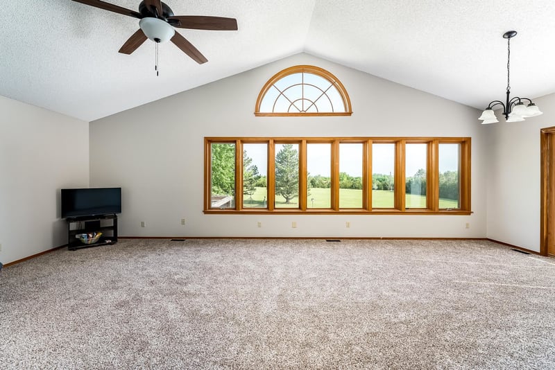 6 S Pony Meadows Dr, Wichita, KS 67232