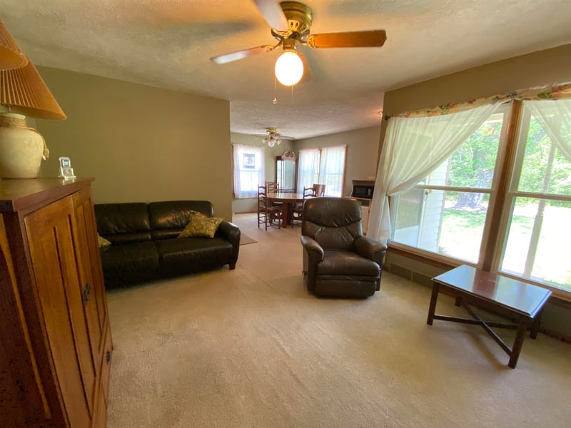 6511 S Sunnyside, Haysville, KS 67217