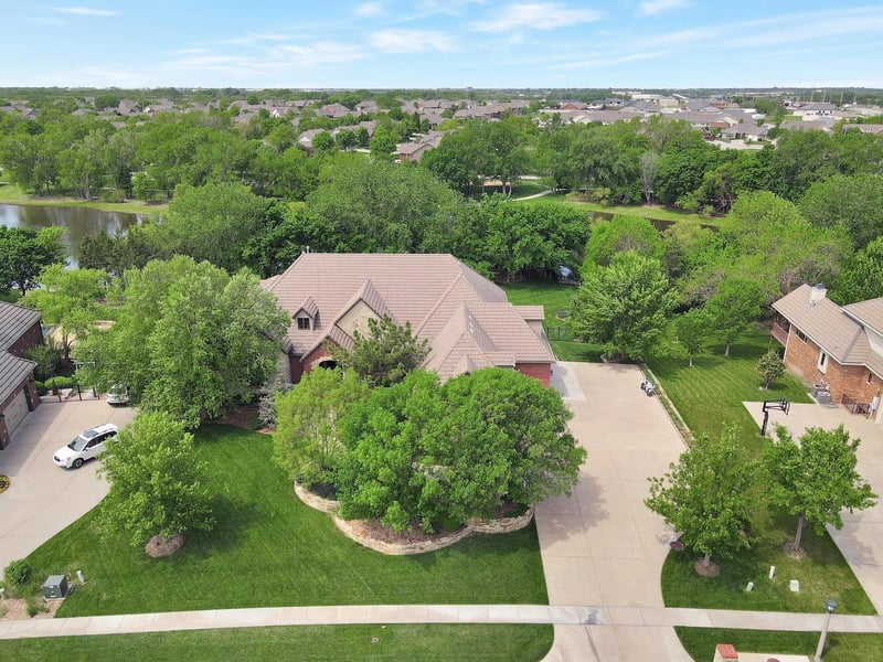 2101 N Crooked Pine St, Wichita, KS 67230