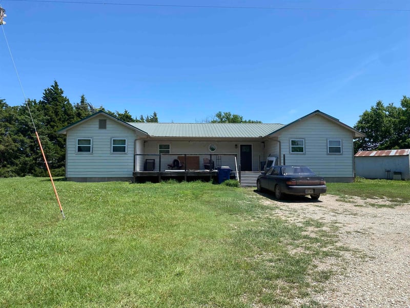 622 N Mayfield Rd, Mayfield, KS 67103