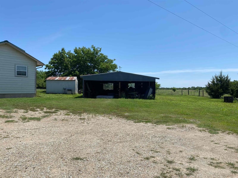 622 N Mayfield Rd, Mayfield, KS 67103
