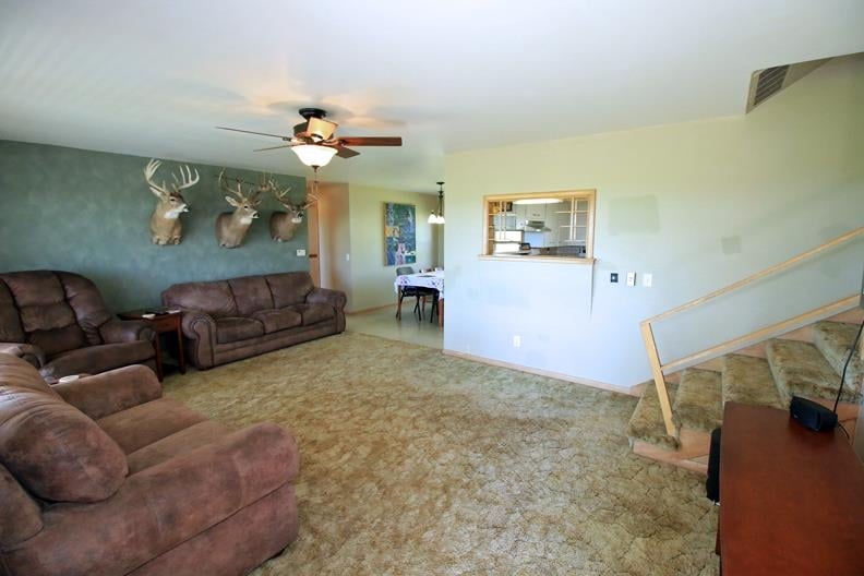 1467 Kanza, Hillsboro, KS 67063