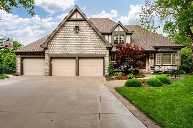 12420 W Huntersview Ct, Wichita, KS 67235