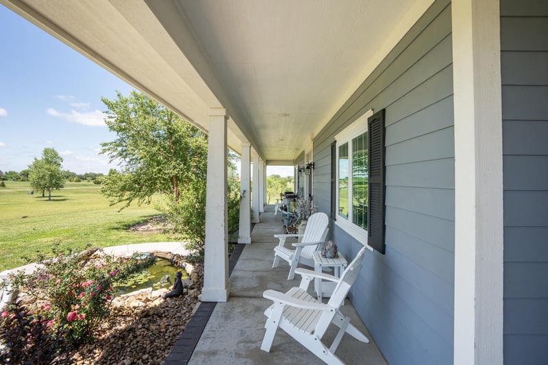 1164 N Wiltshire Ct, Mulvane, KS 67110