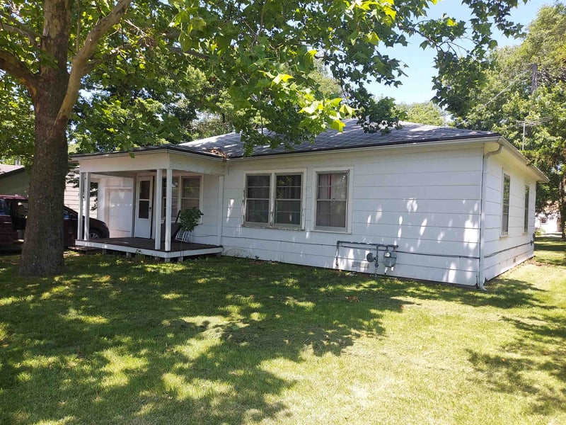 516 E Violet St, Potwin, KS 67123