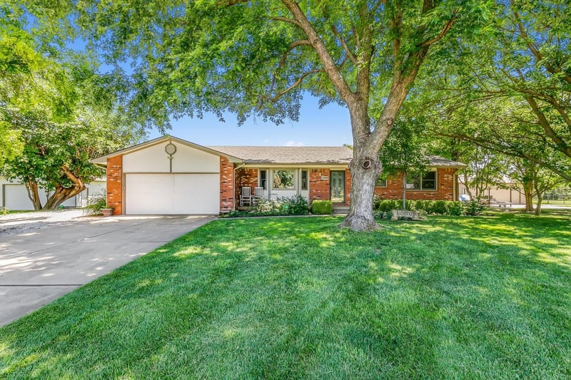 2408 N Cedar Crest Dr, Wichita, KS 67223