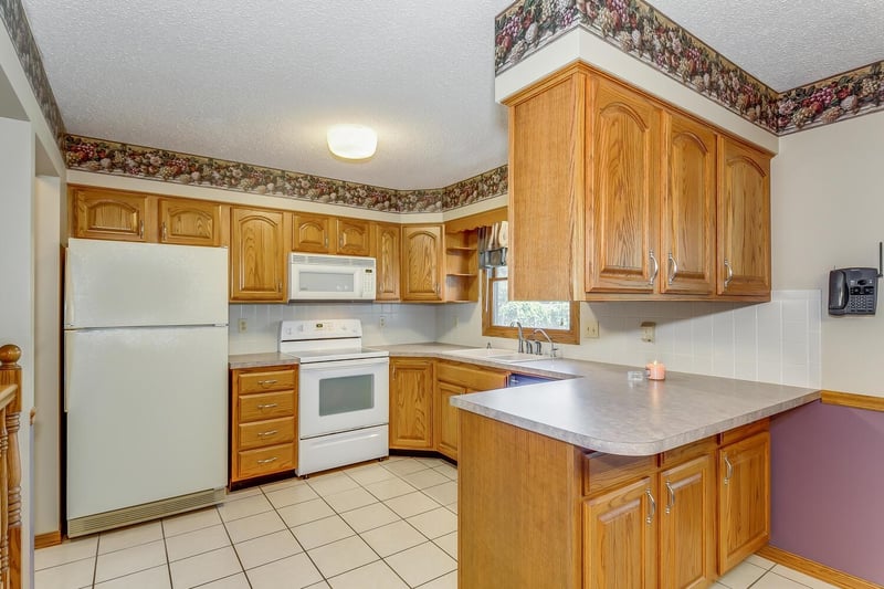 2408 N Cedar Crest Dr, Wichita, KS 67223