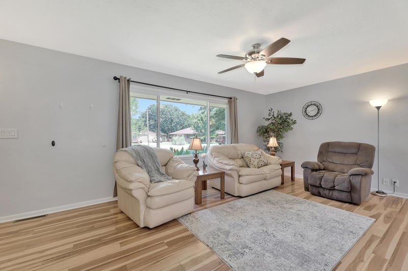 7 Truman Dr, South Hutchinson, KS 67505