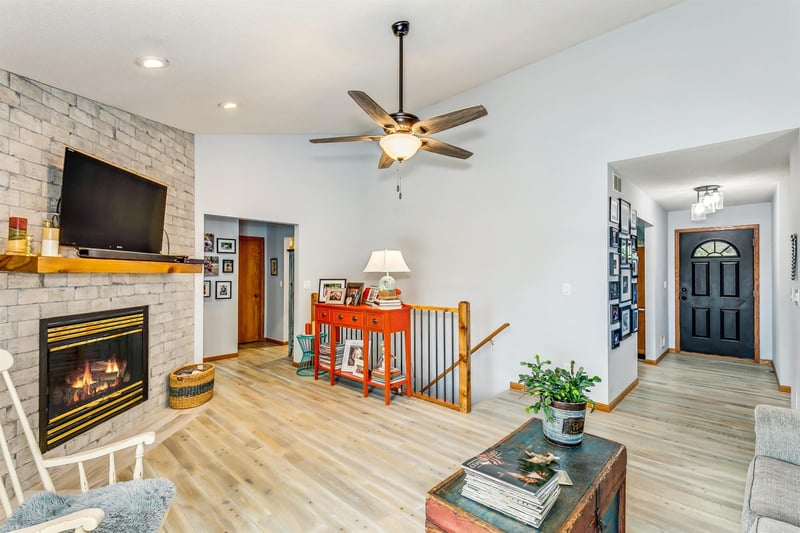 1239 E 90th Ave N, Belle Plaine, KS 67013