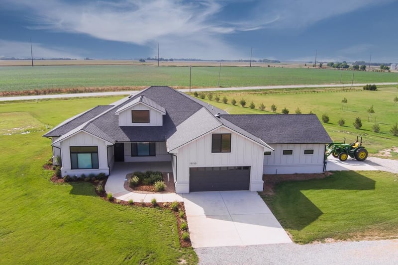 15150 W 70th Ct N, Colwich, KS 67030