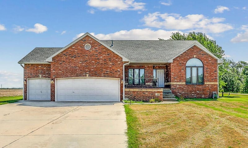 924 Lucky Ln, Argonia, KS 67004