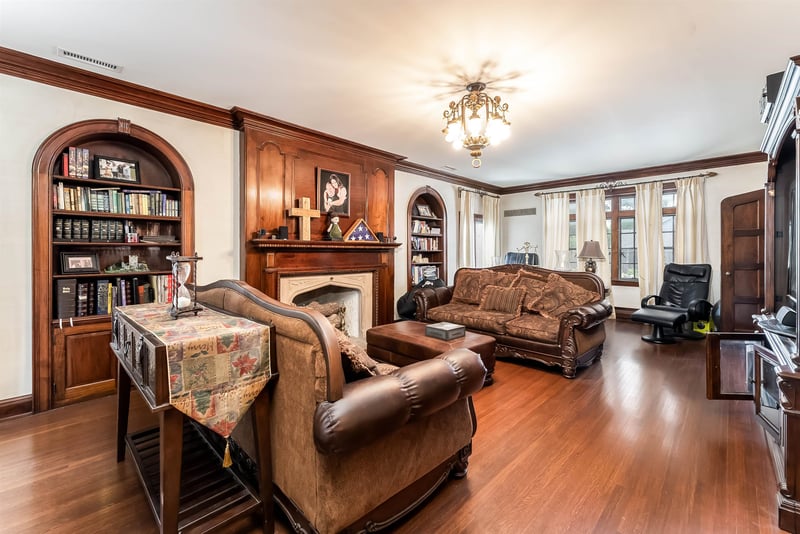 802 E 2nd, Eureka, KS 67045