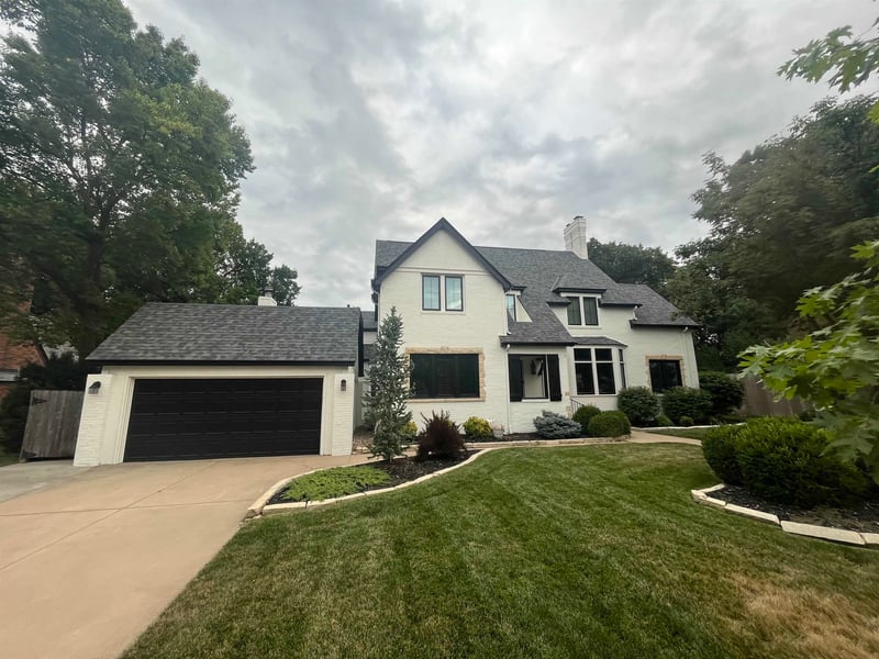 36 N Mission Rd, Eastborough, KS 67206
