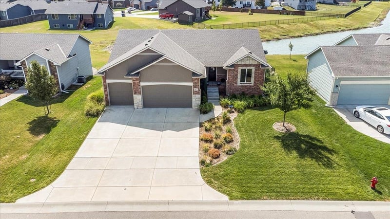 1446 N Aster St, Andover, KS 67002-8584