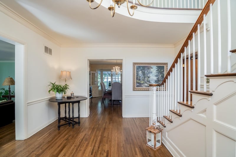 9 N Saint James Pl, Eastborough, KS 67206