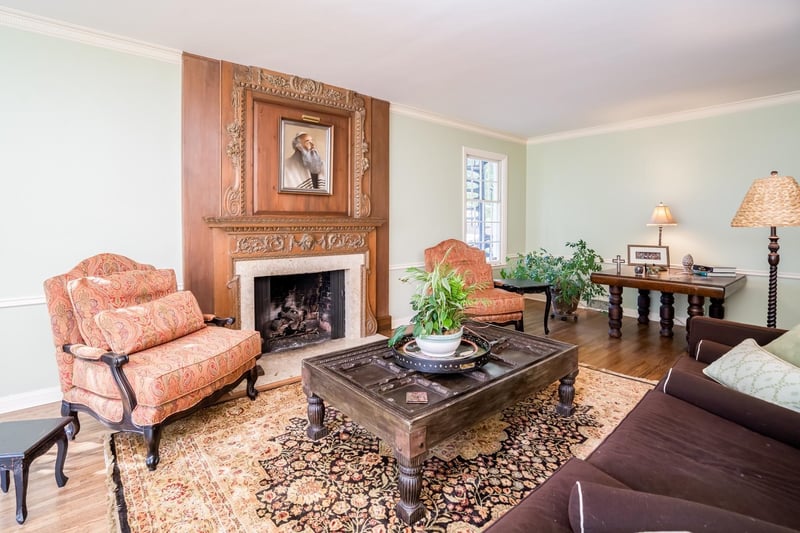 9 N Saint James Pl, Eastborough, KS 67206