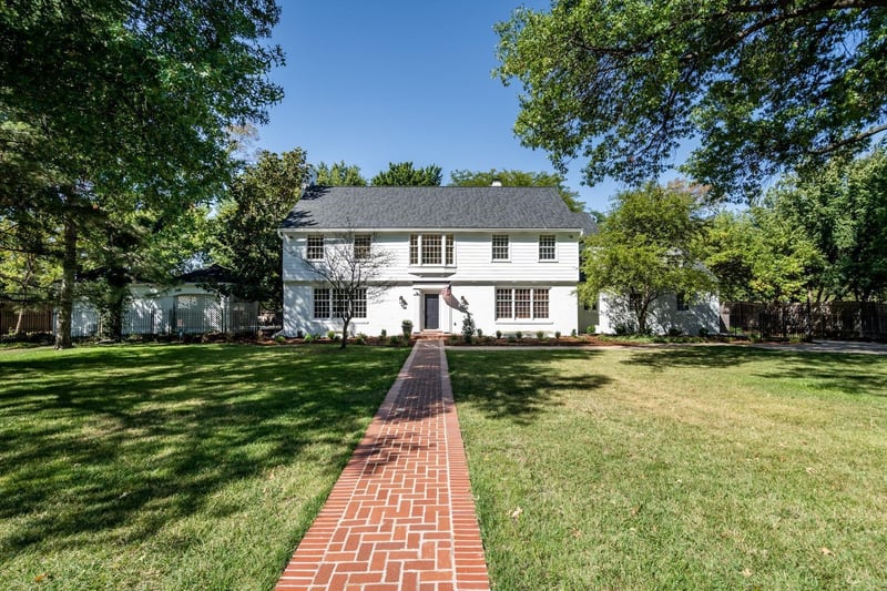 9 N Saint James Pl, Eastborough, KS 67206