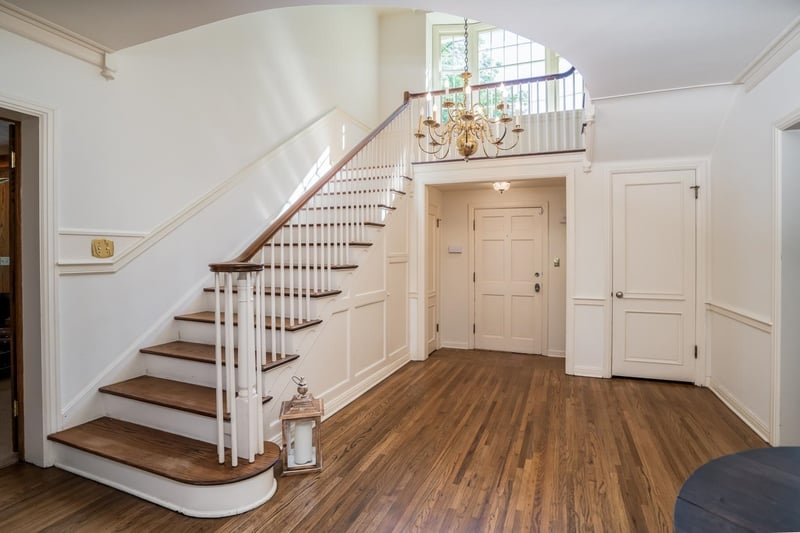 9 N Saint James Pl, Eastborough, KS 67206