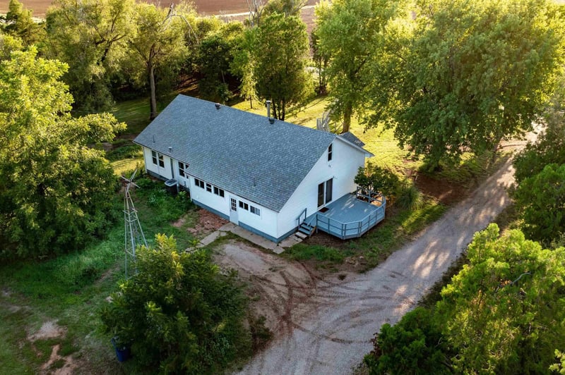 350 S Dixon Rd, Milan, KS 67105
