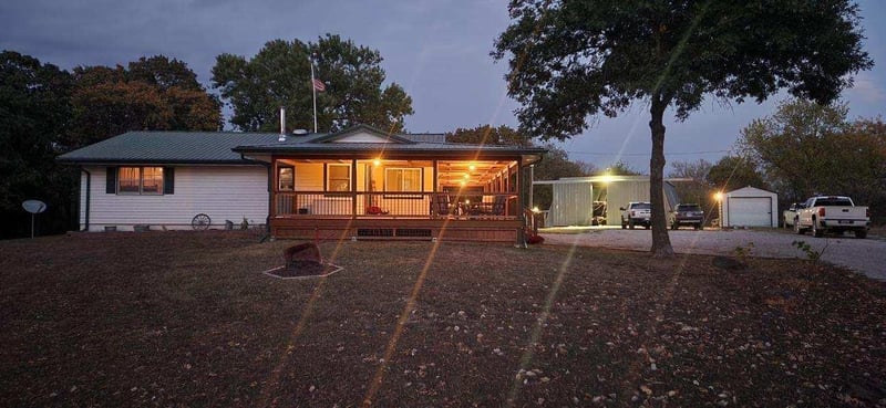 586 Bb Rd, Fall River, KS 67047