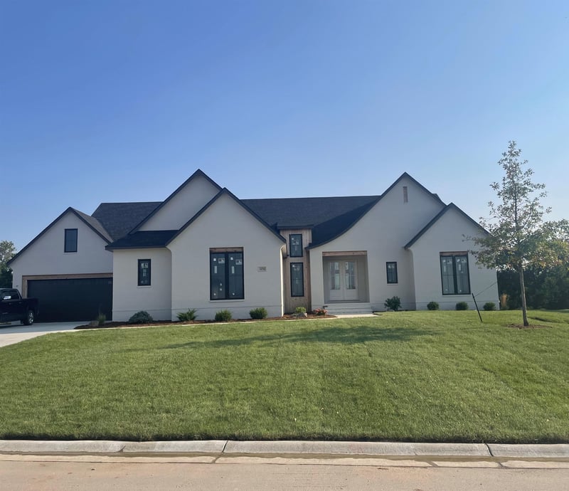 11711 E Brookview Cir, Wichita, KS 67226