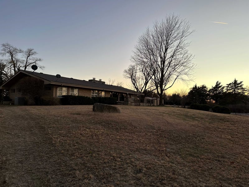 6427 N 143rd St E, Wichita, KS 67228
