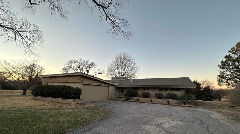 6427 N 143rd St E, Wichita, KS 67228