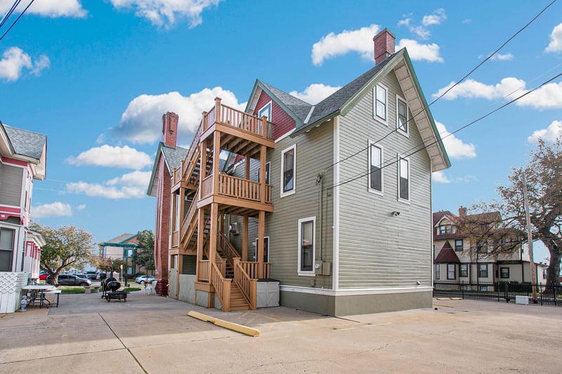 1103 N Topeka Ave, Wichita, KS 67214