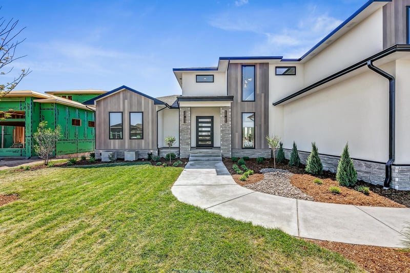 2420 N Doris Cir, Wichita, KS 67205
