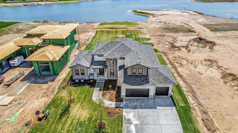 2420 N Doris Cir, Wichita, KS 67205
