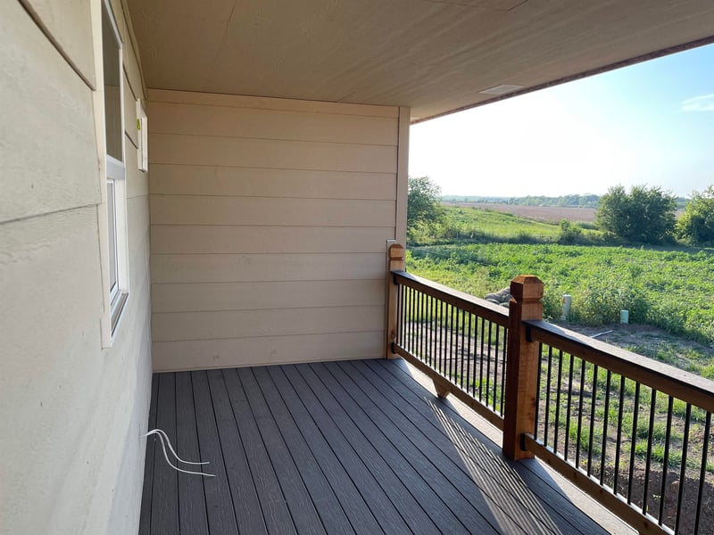 142 N Poplar Ave, Wichita, KS 67214
