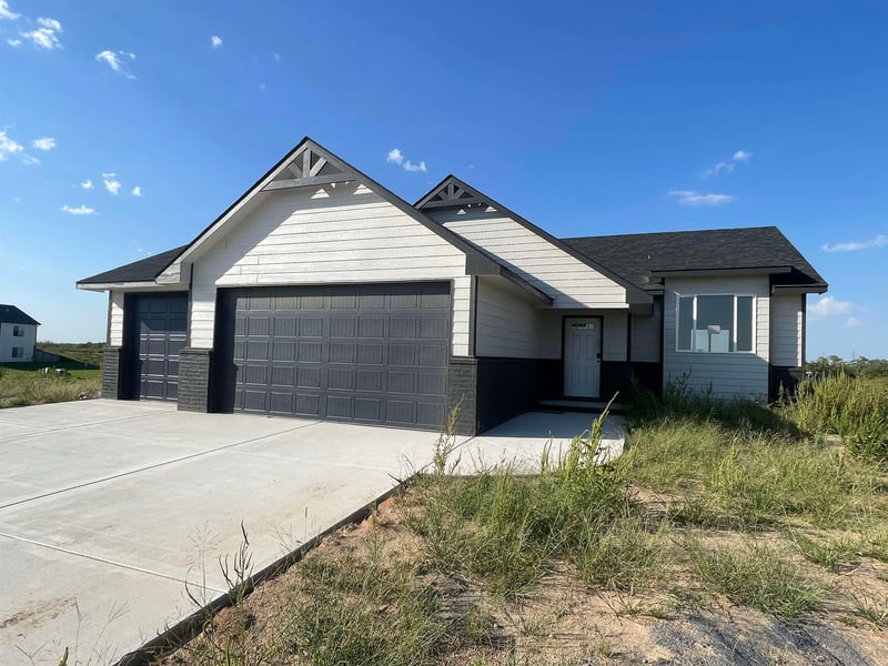 142 N Poplar Ave, Wichita, KS 67214