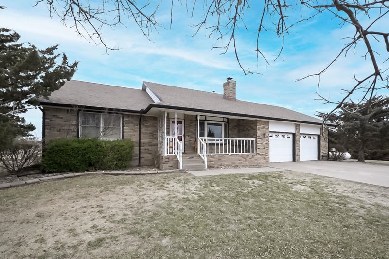 794 E Kinsmen Rd, Peck, KS 67120